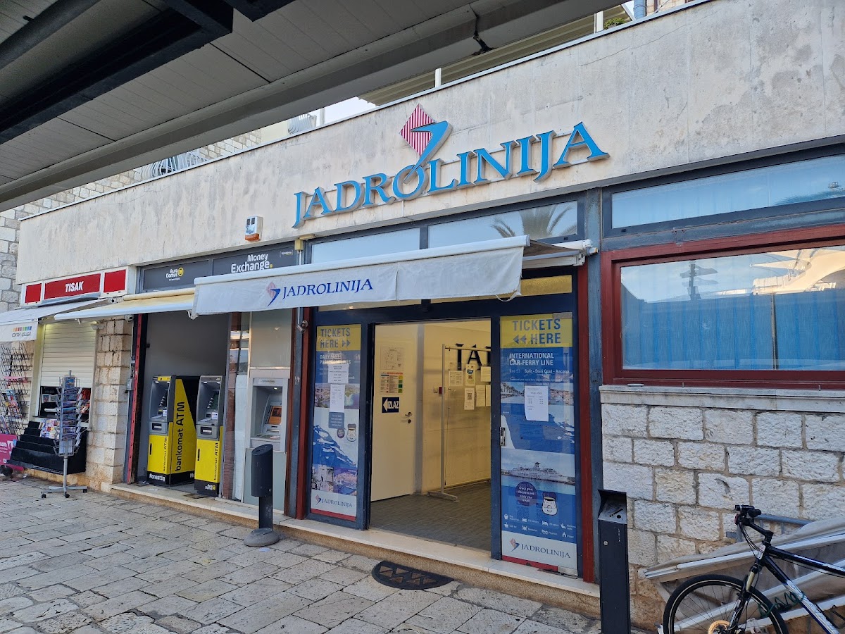 Hvar gradom — trajektna poseta