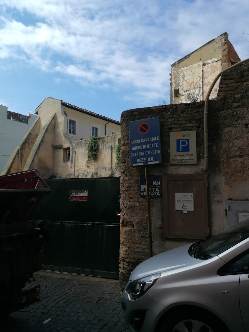 A.M.A. Parcheggio privato