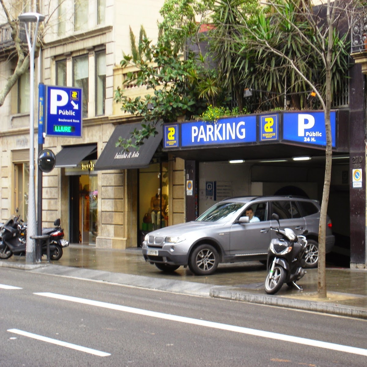 Aparcamiento Interparking Bulevard Rosa - Parking 24 Horas Barcelona