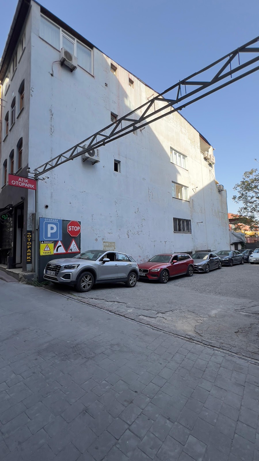 Atik Otopark