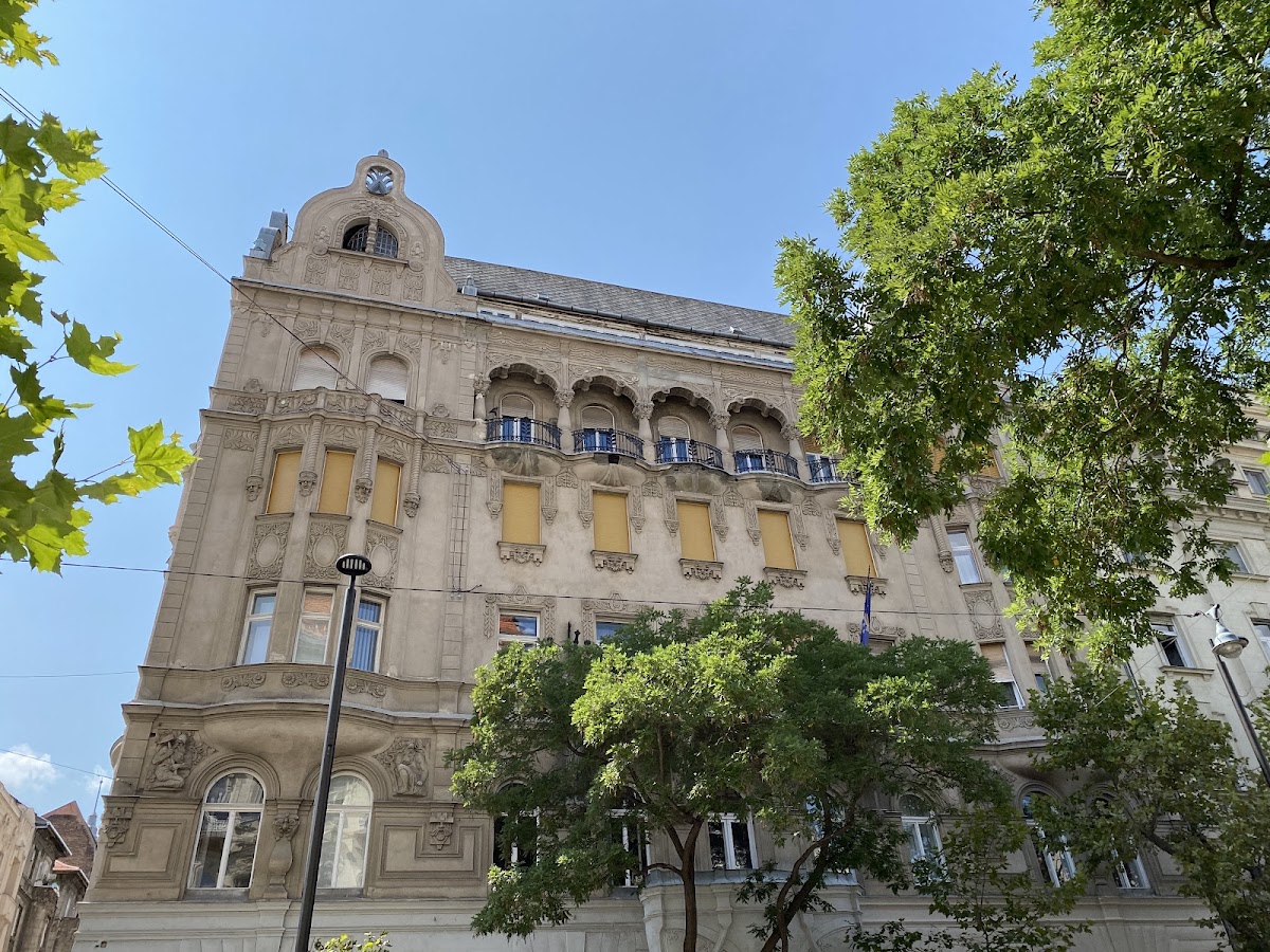 Bazilika garázs