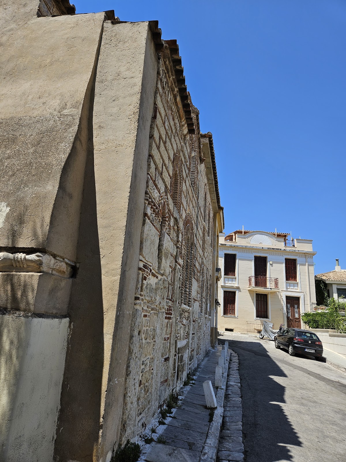 Car Park Alexakis Nikolaos & Co.