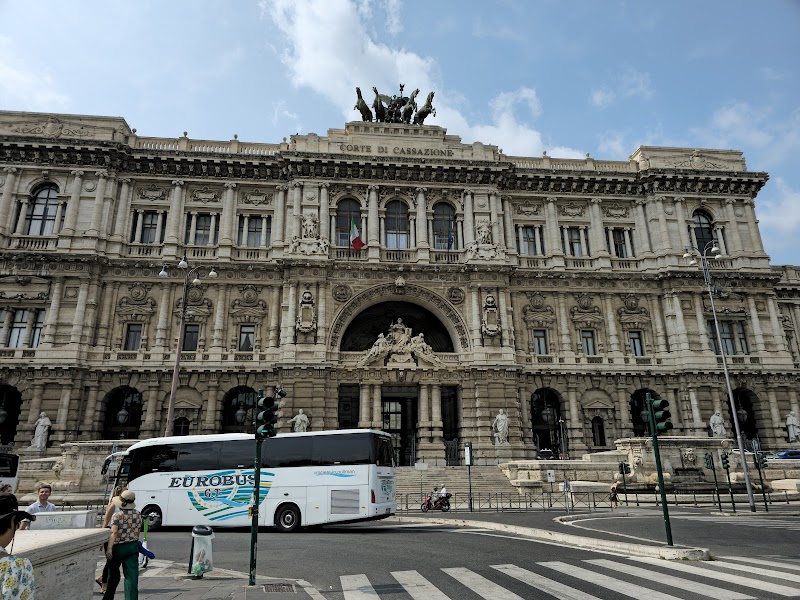 Car sharing - Piazza dei Tribunali