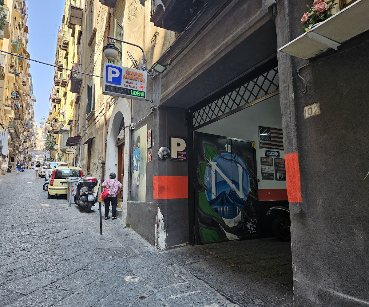 Garage augusteo