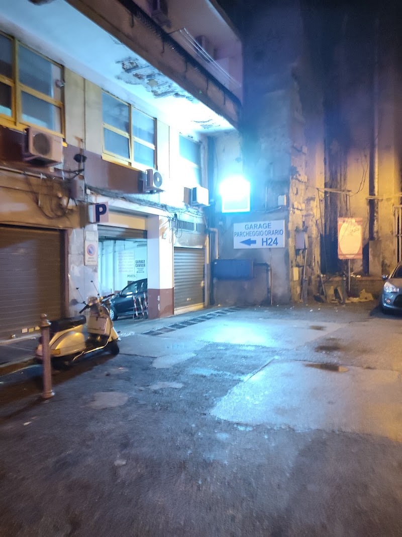 Garage Cavour