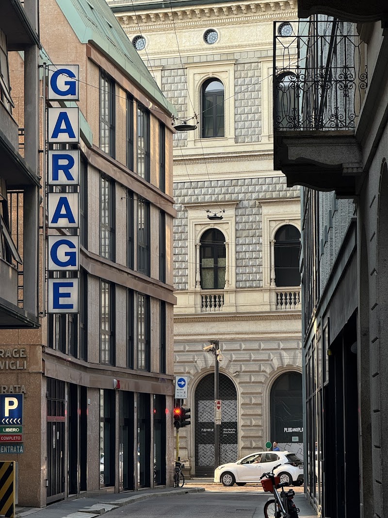 Garage Meravigli