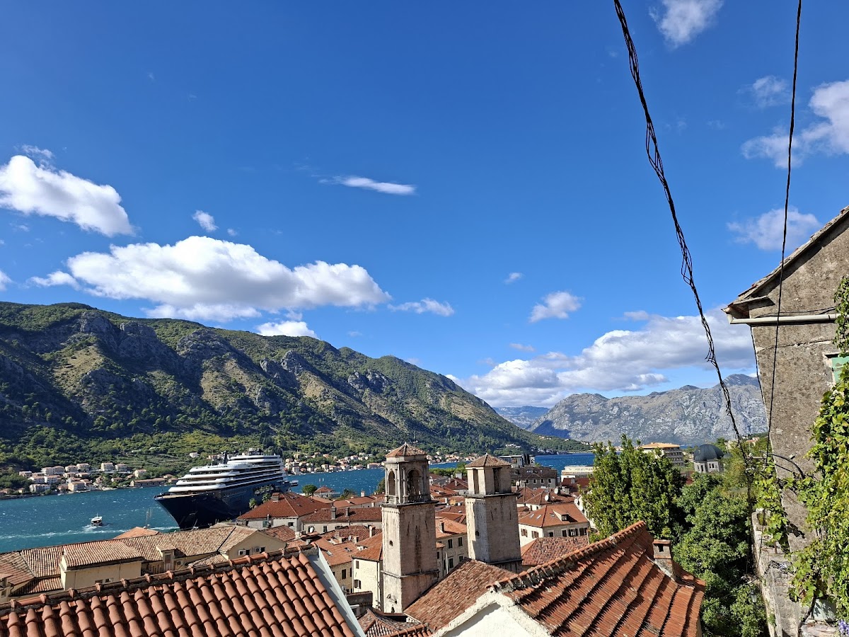 Kotor Otobüs İndirme-Bindirme