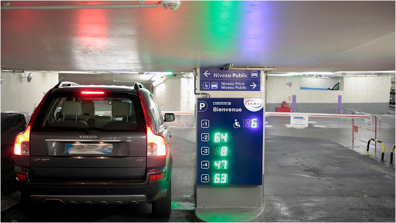 [P] Parking Saemes Hôtel de Ville