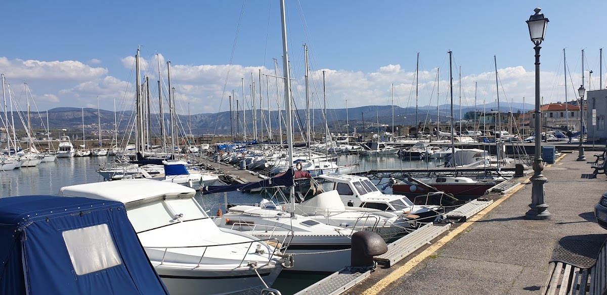 Parcheggio Nazario Sauro