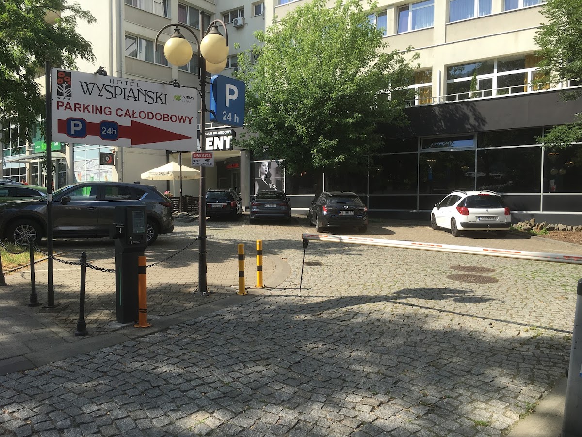 Parking 24H Kraków old town car park cracow