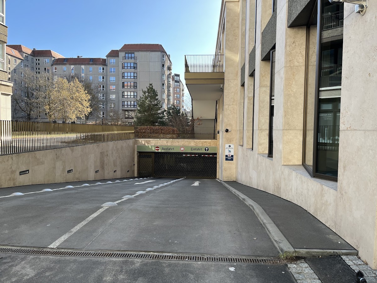 Parkhaus Cora Berliner Straße APCOA