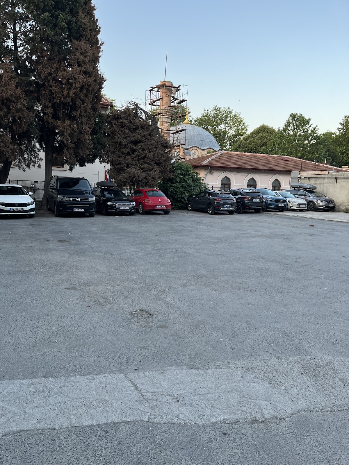 Zeynep Sultan Camii Sk. Otoparkı