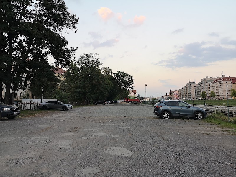 Parking Hradcanska