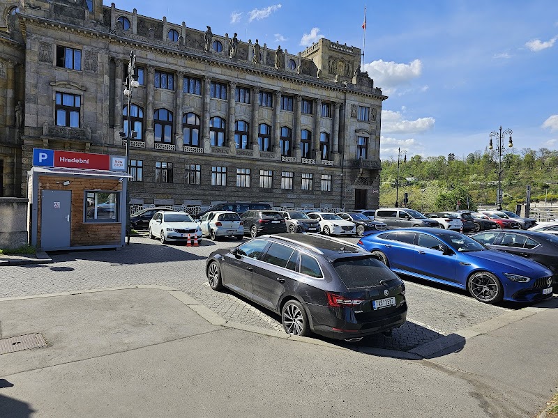 Parking Hradební