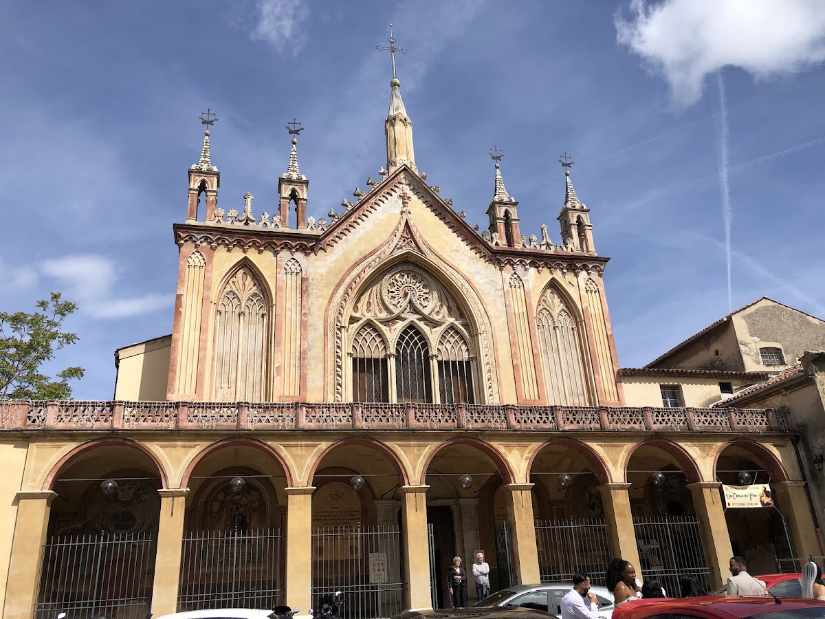 Parking Monastere