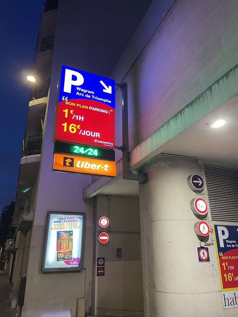 Parking Wagram Arc de Triomphe