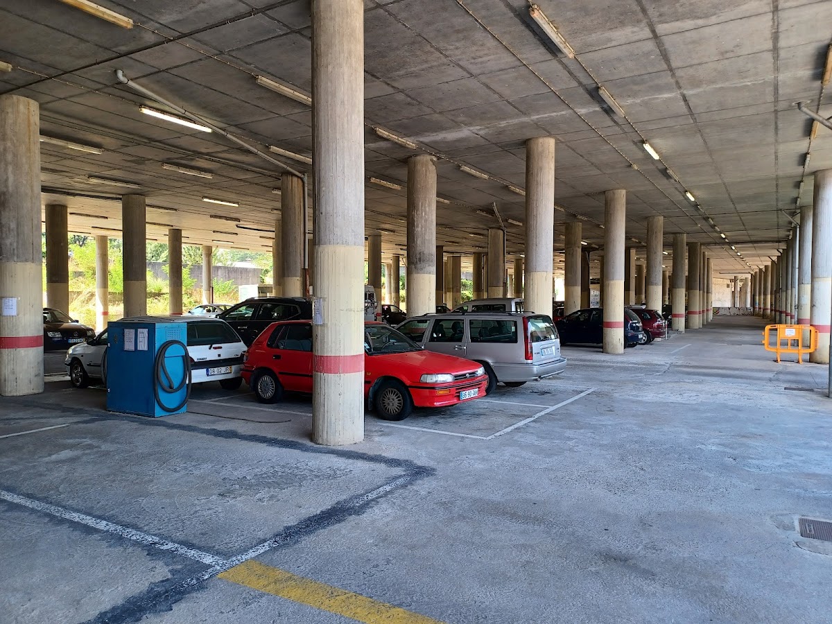 Parque Estacionamento Gen Torres