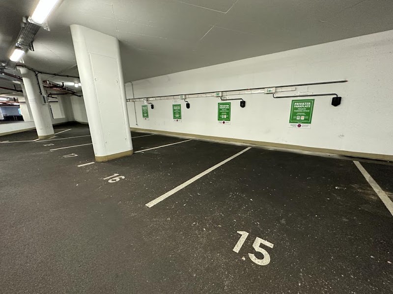 PAYUCA Garage Linke Wienzeile 280