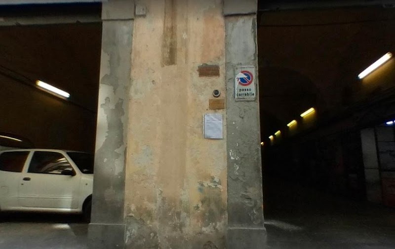 Quick Central Parking Garage