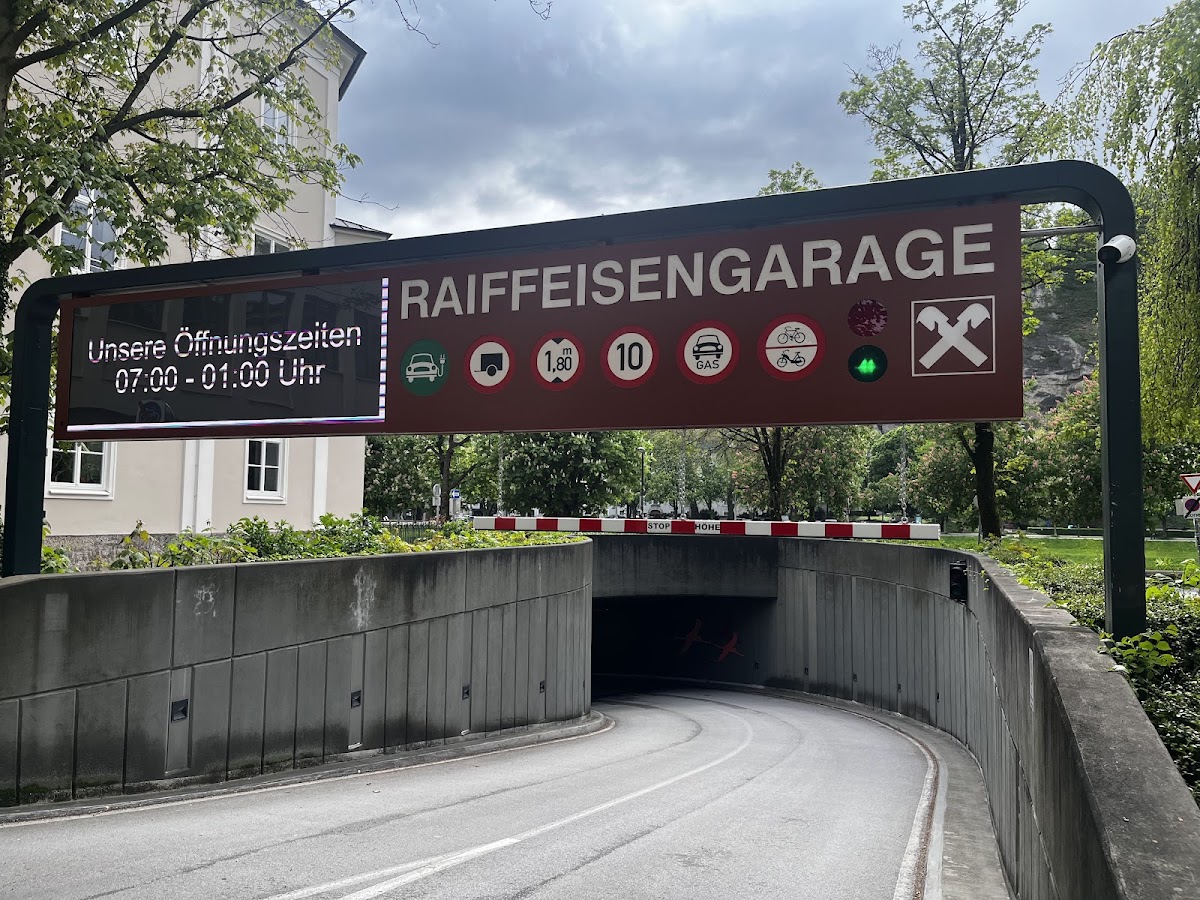Raiffeisengarage