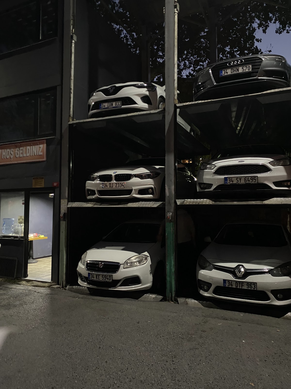 Sinanpaşa Parking