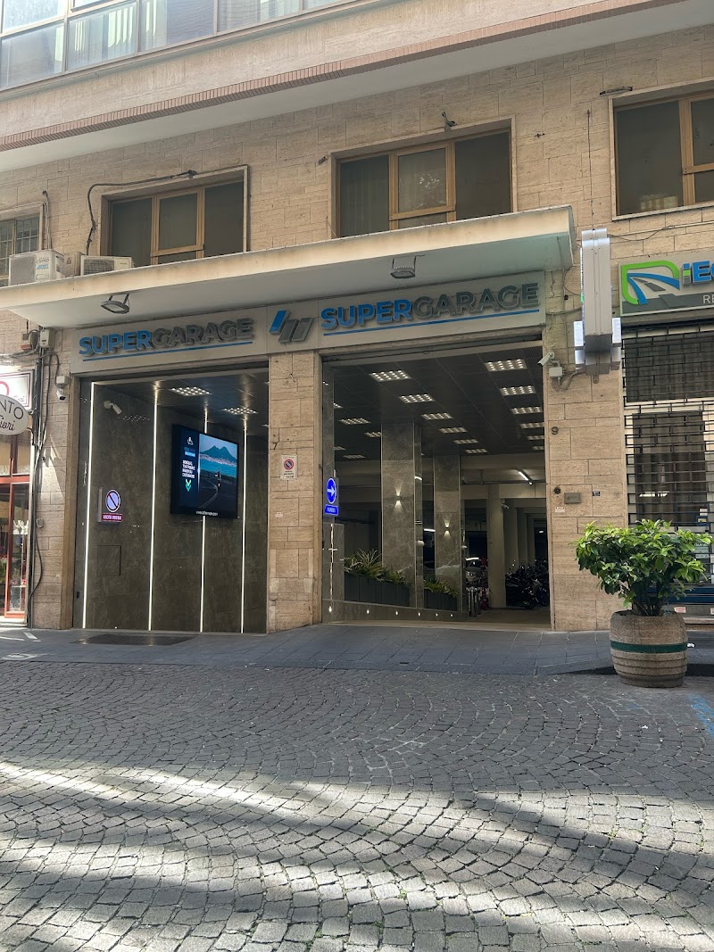 Super Garage - Parcheggio Napoli.