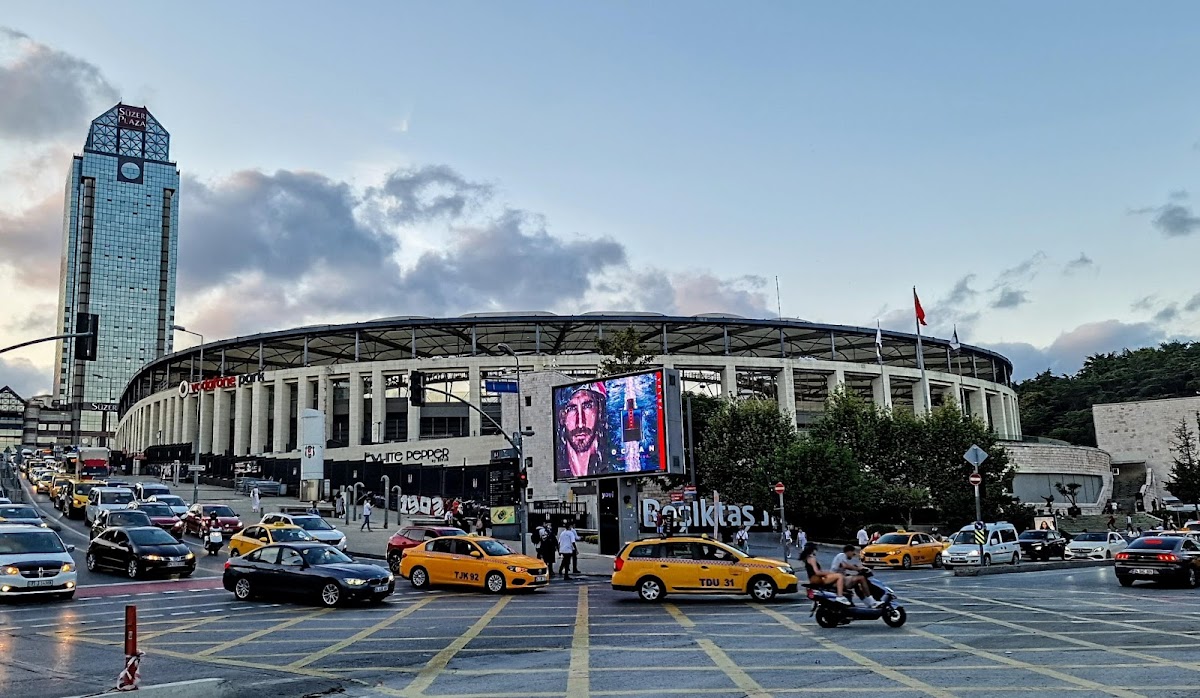 T.B.M.M National Palaces Dolmabahce Parking