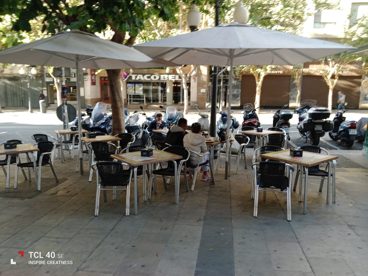 100 Montaditos