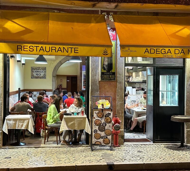 Adega Da Mó (Uma Marisqueira)