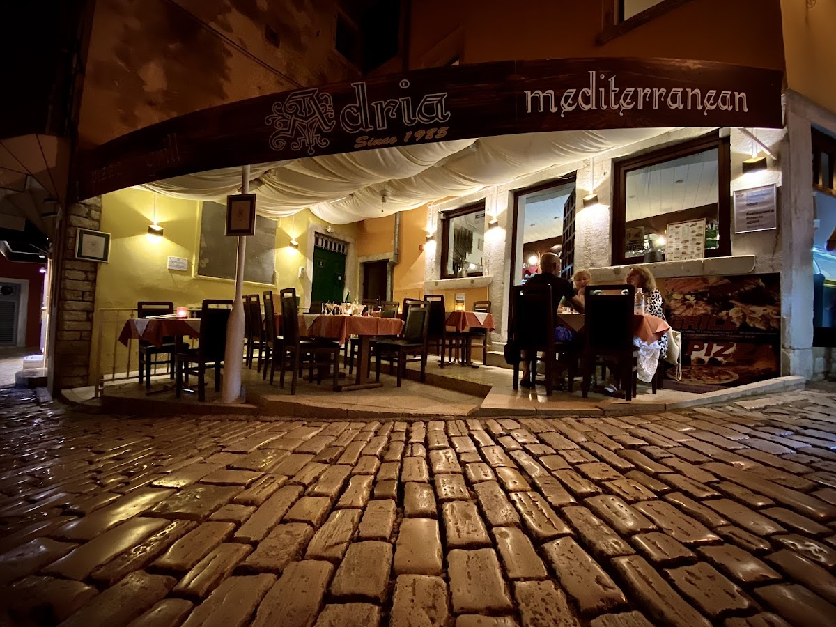 Adria Restaurant & Pizzeria