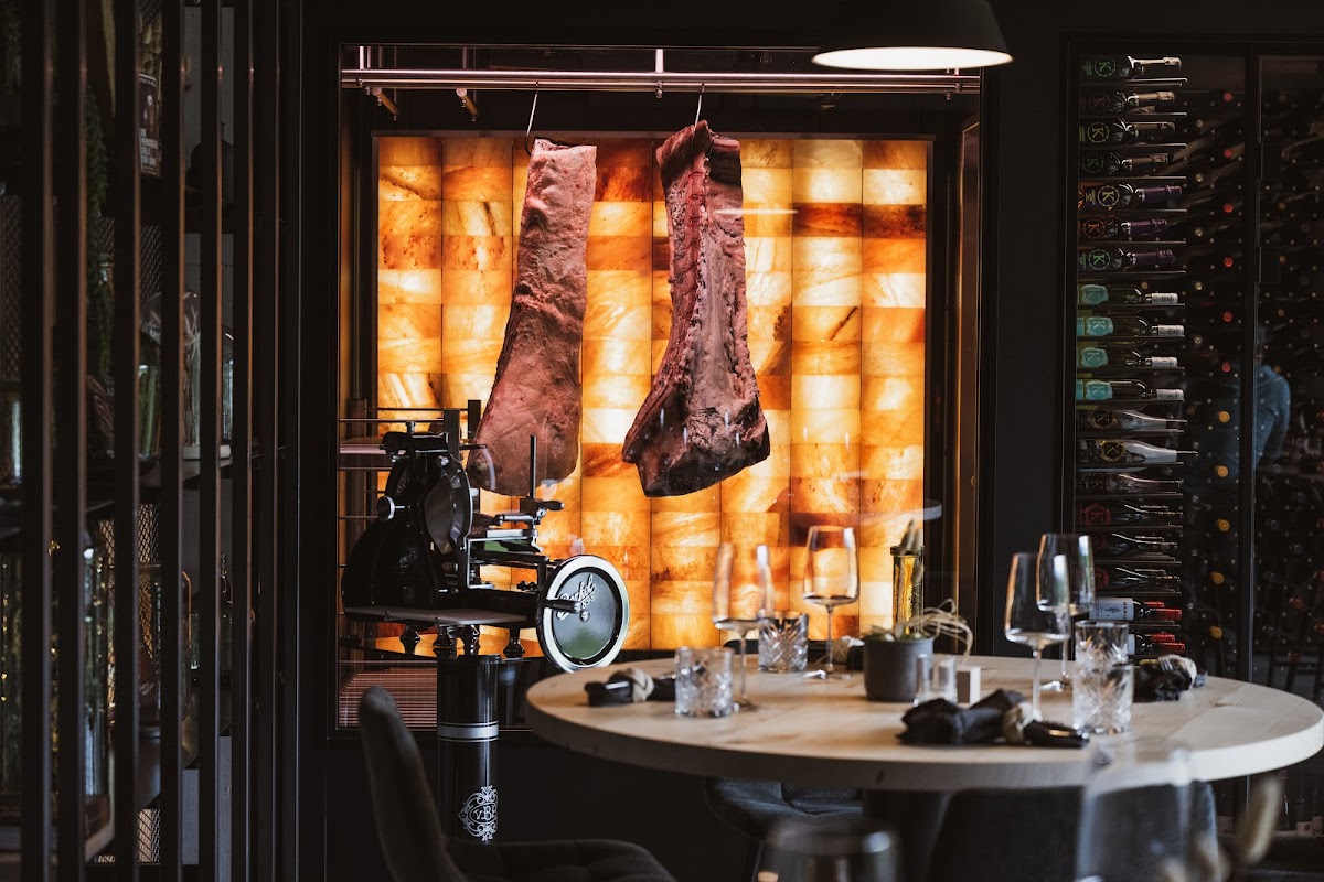 Alfred's Restaurant - Trauffer Switzerland