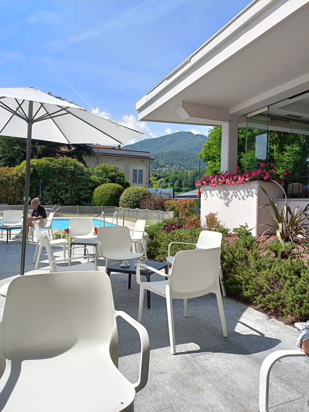Belas - Pool & Restaurant