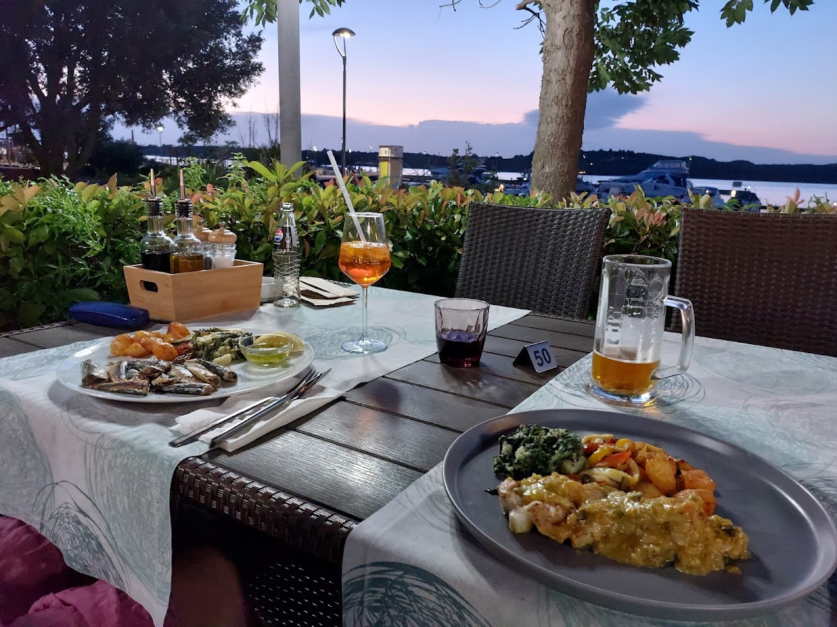 Bistro Bazeni