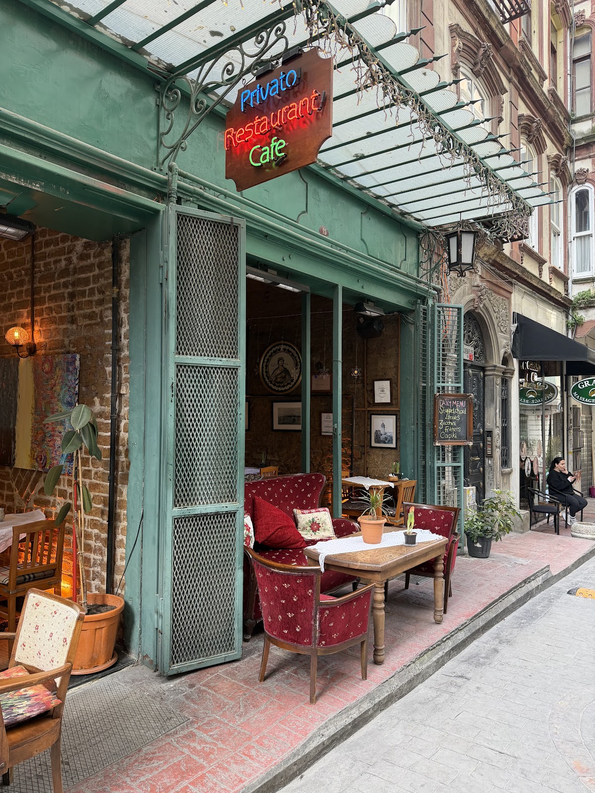 Cafe Privato Restaurant