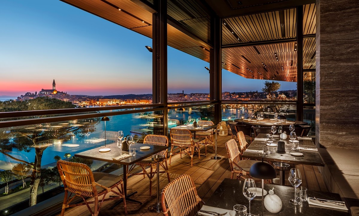 Cap Aureo Signature Restaurant