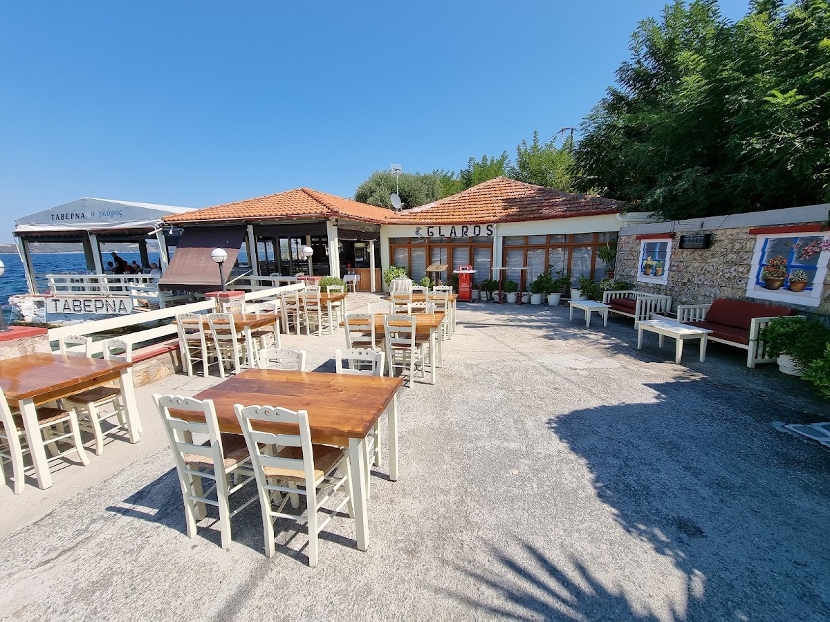 Glaros Seaside Restaurant