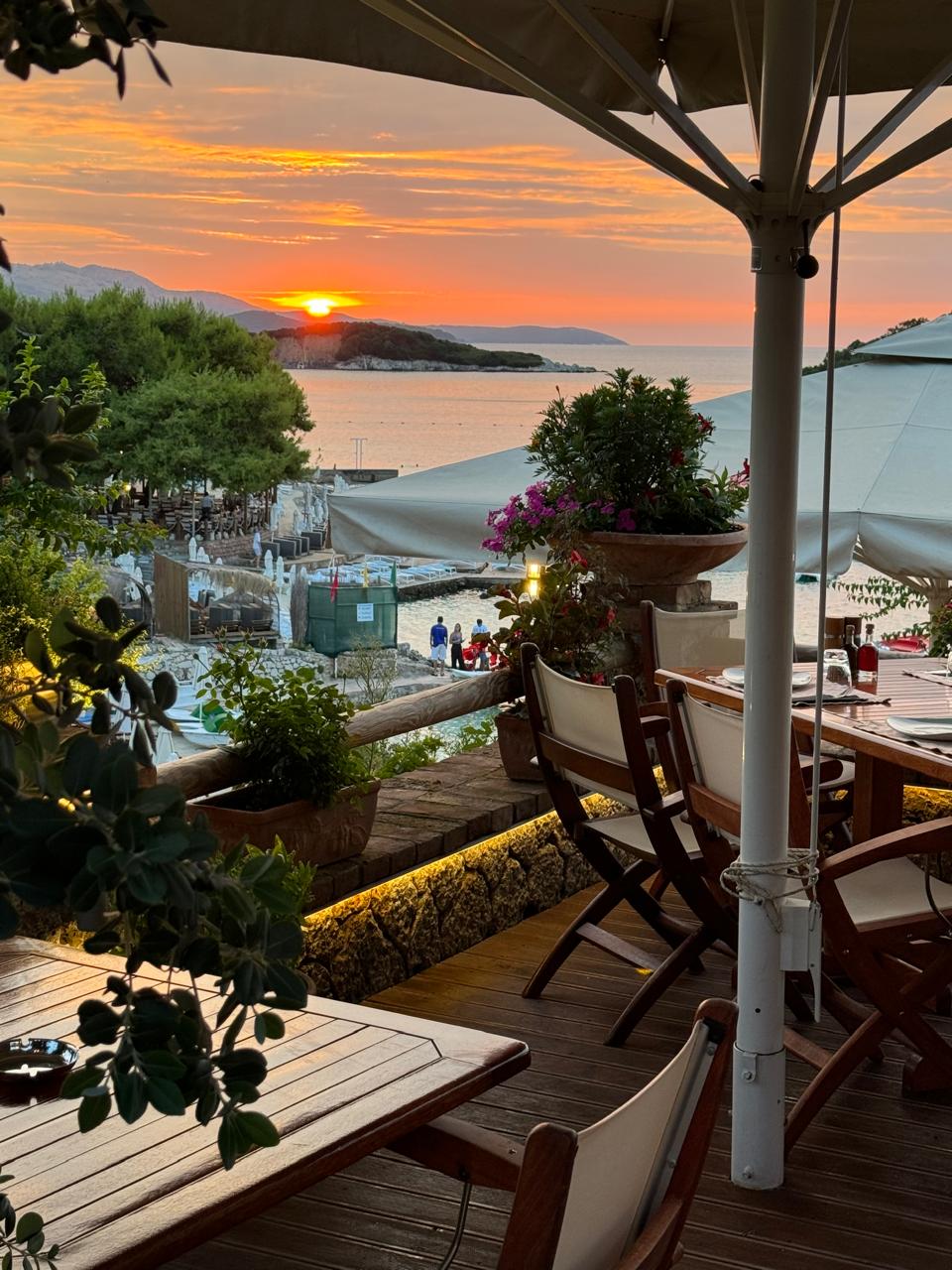 Guvat Bar Restorant