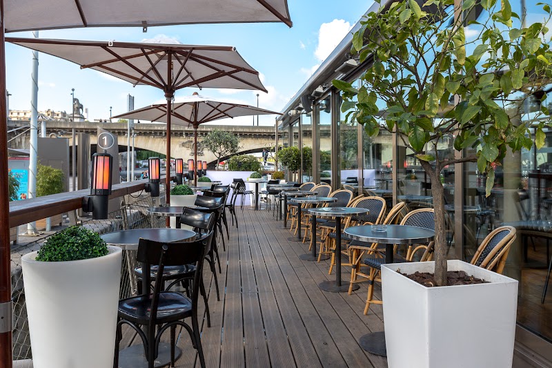 Le Bistro Parisien