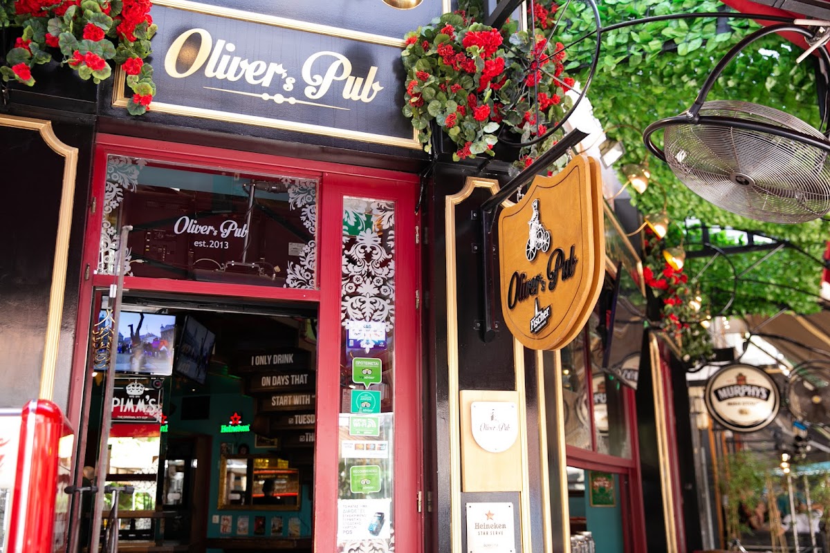 Oliver's Pub