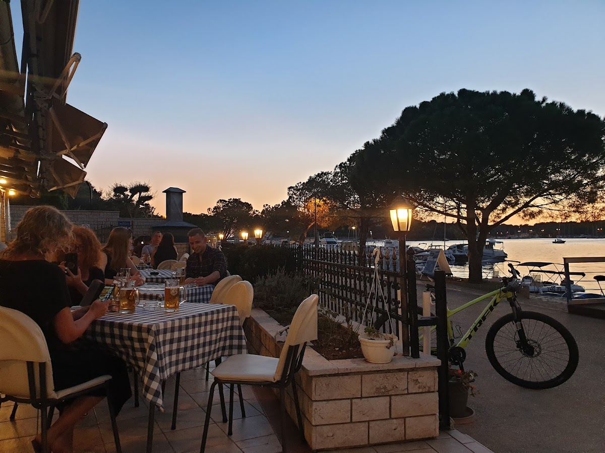 Restaurant Zlatna Vrata