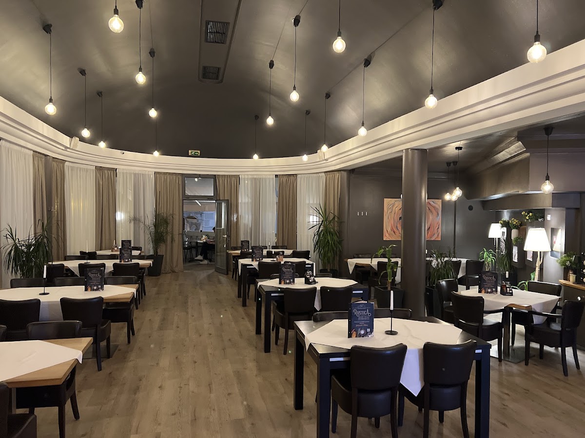 Rustica III