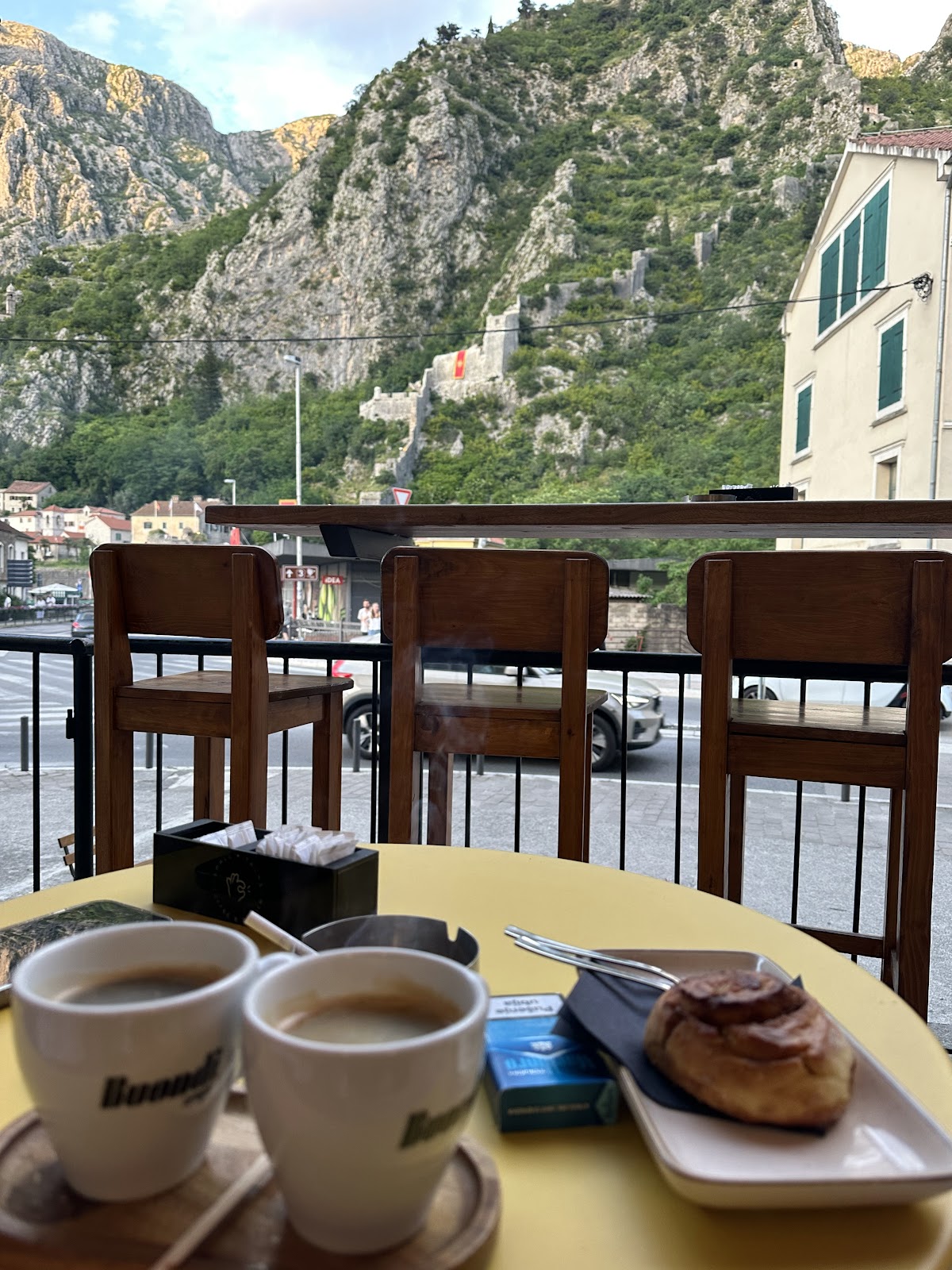 Small talks brunch and specialty coffee