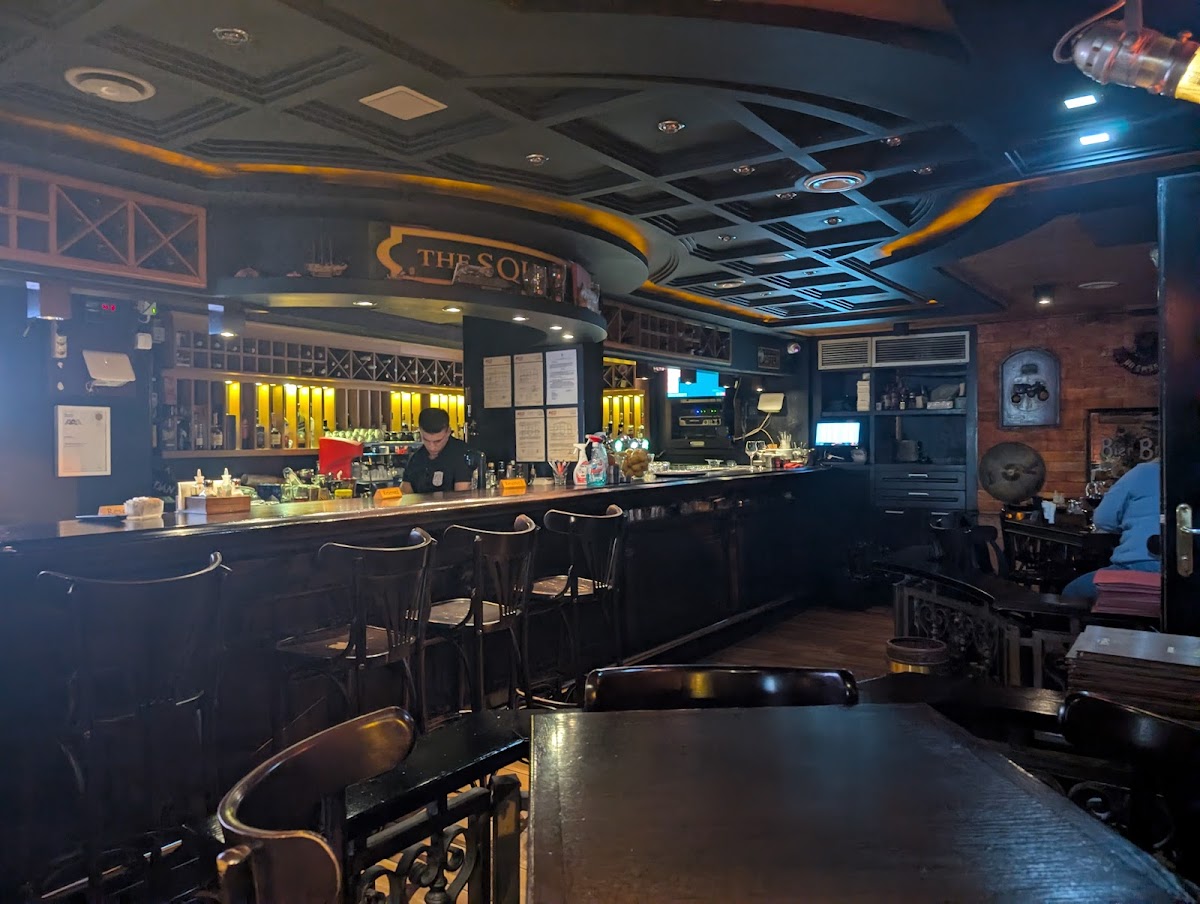 The Square Pub