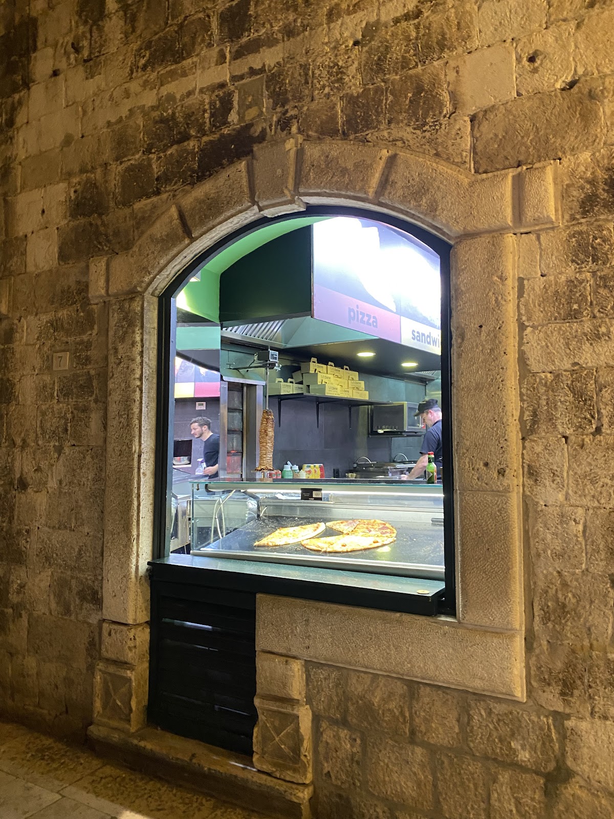 TuttoBene Pizzeria & Fast Food