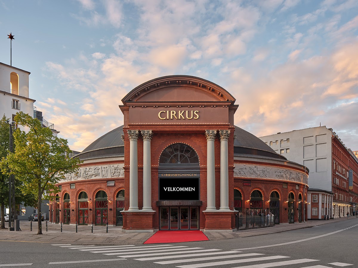 Wallmans Circus Building