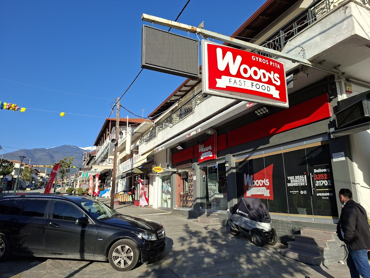Woody's