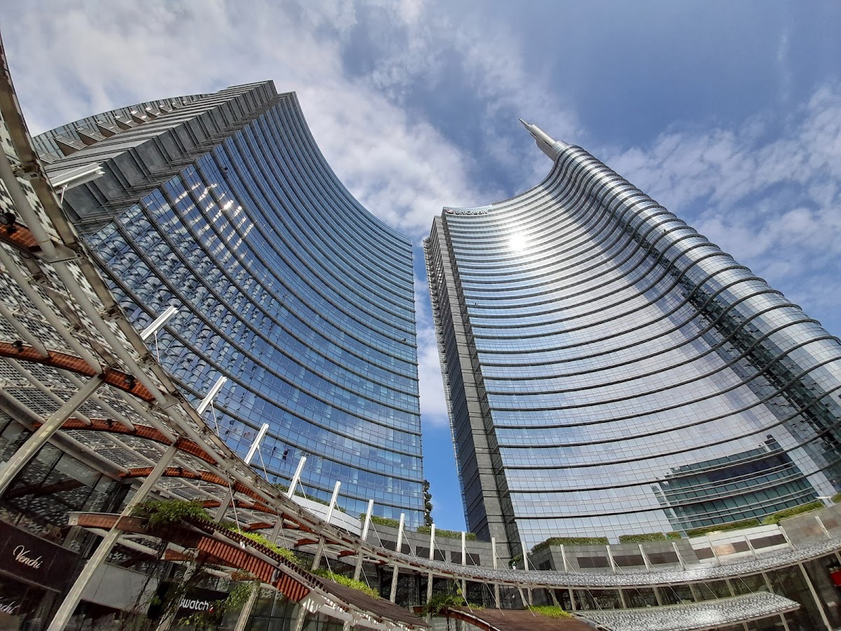 Porta Nuova / Gae Aulenti
